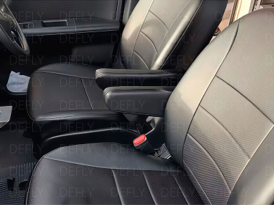 Чехлы на подлокотники переднего ряда Honda Freed Spike, 2010-2016, экокожа черная, 2 шт