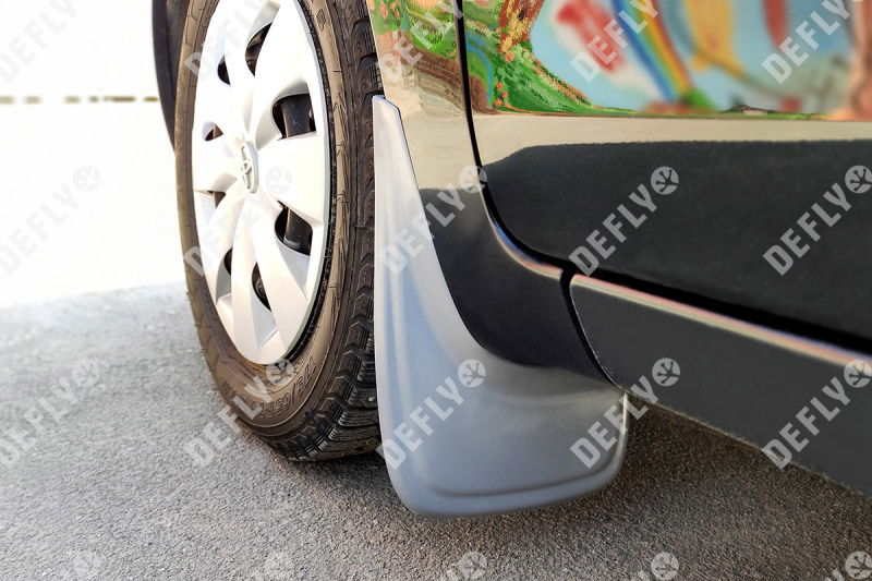 Брызговики универсальные серые, комплект