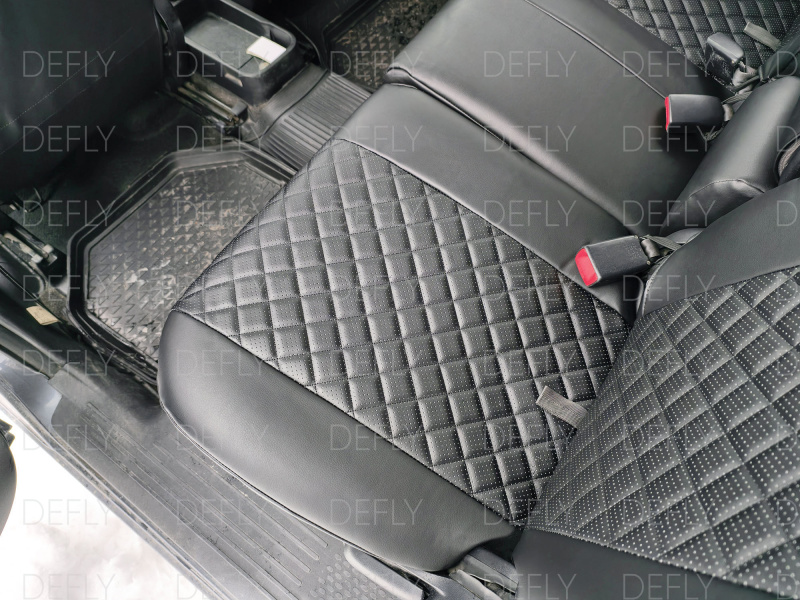 Чехлы на сиденья Toyota Wish (XE10), 2003-2009, 7 мест, экокожа черная/ромб перфорация