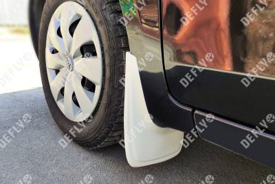 Брызговики универсальные белые, комплект