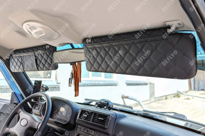 Чехлы на солнцезащитные козырьки Lada Niva 4x4, с 2019г., экокожа черная, комплект 2 шт.