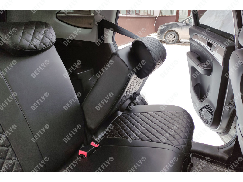 Чехлы на сиденья Haval M6, 2021-н.в., экокожа черная/ромб перфорация