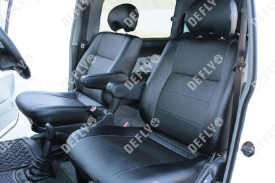 Чехлы на сиденья Mitsubishi Delica, 1997-2007, 7 мест, экокожа черная