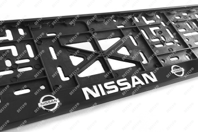 Рамка для номера автомобиля с защелкой, пластиковая, черная, NISSAN серебро 