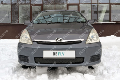 Утеплитель радиатора для Toyota Wish (XE10), 2003-2005, экокожа черная 